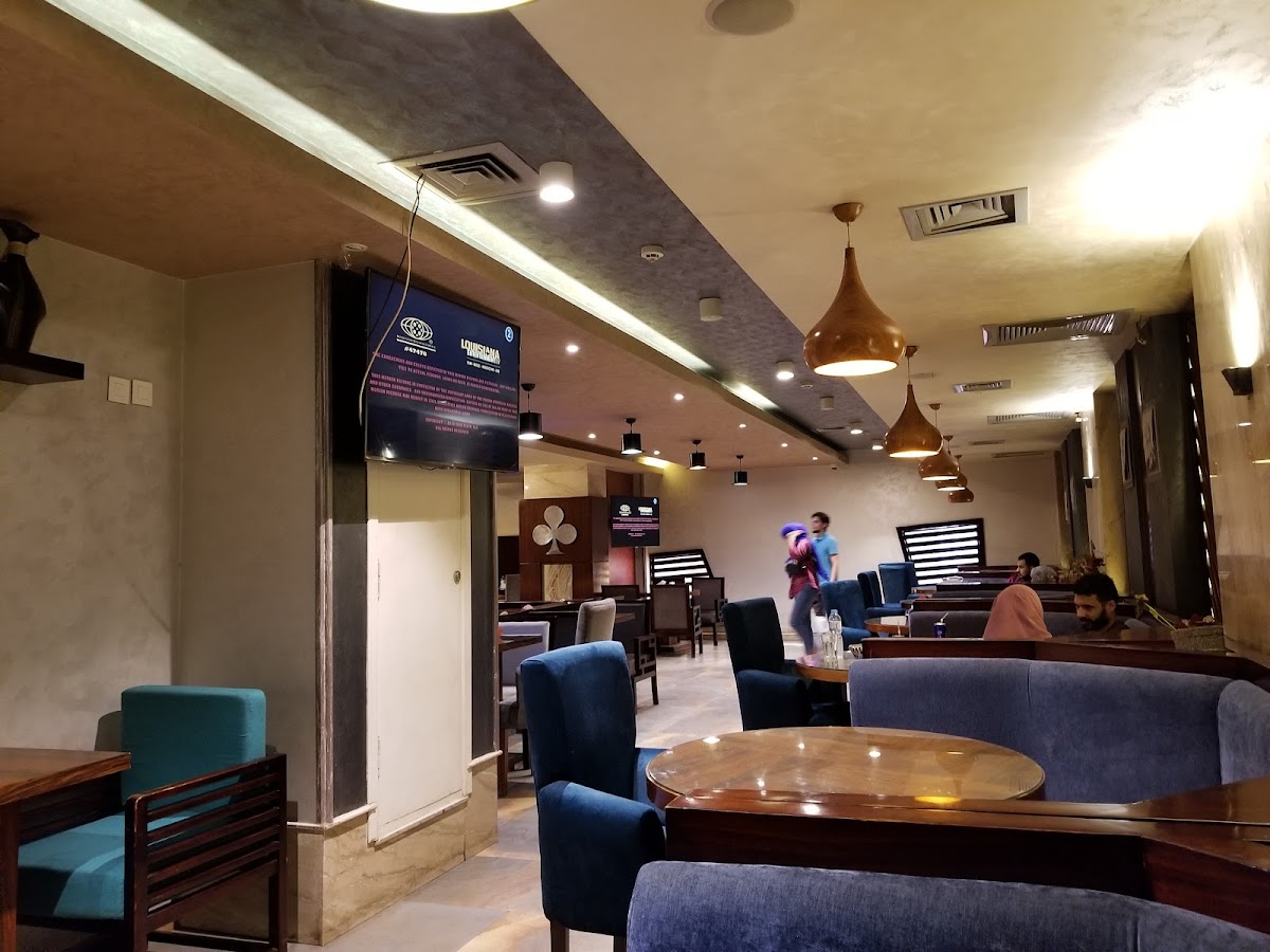 Trefl Cafe And Restaurant-4